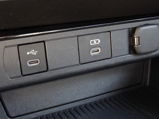 Thumbnail: 2024 Toyota Prius - 22