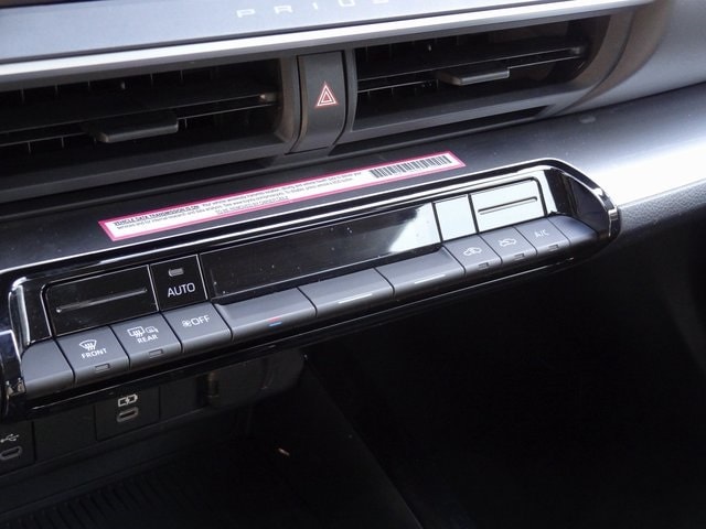 Thumbnail: 2024 Toyota Prius - 18