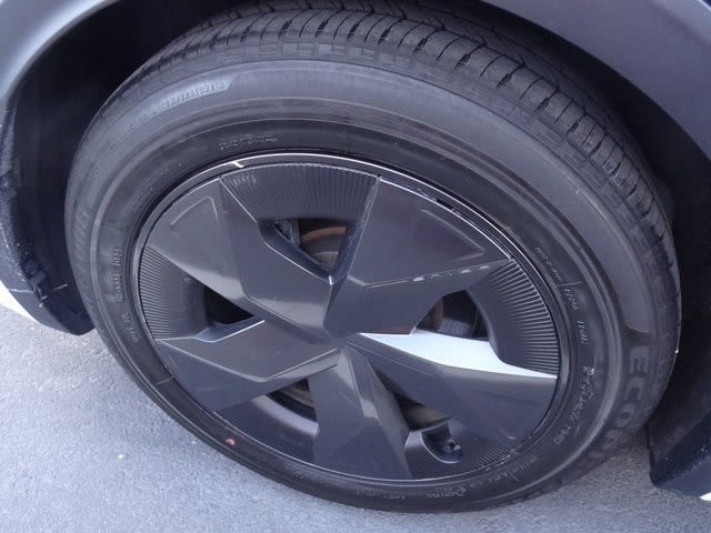 Thumbnail: 2024 Toyota Prius - 6