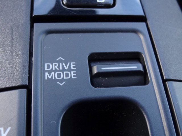 Thumbnail: 2024 Toyota Prius - 21