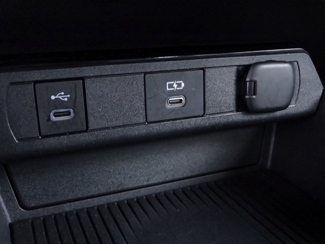 Thumbnail: 2024 Toyota Prius - 22