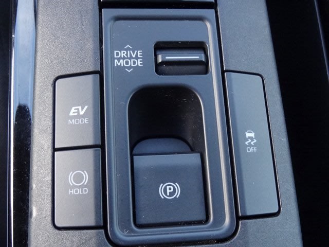 Thumbnail: 2024 Toyota Prius - 20