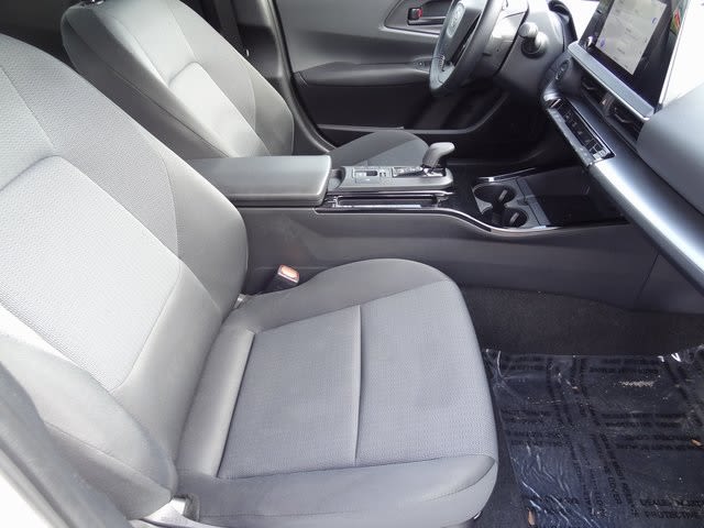 Thumbnail: 2024 Toyota Prius - 19