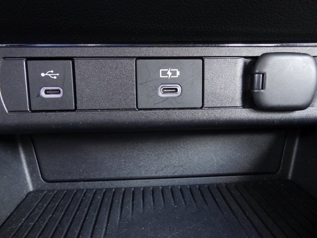 Thumbnail: 2024 Toyota Prius - 28