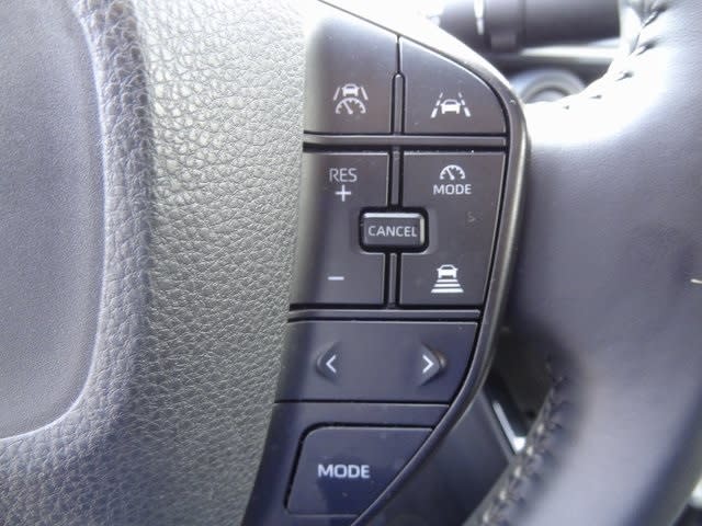 Thumbnail: 2024 Toyota Prius - 23