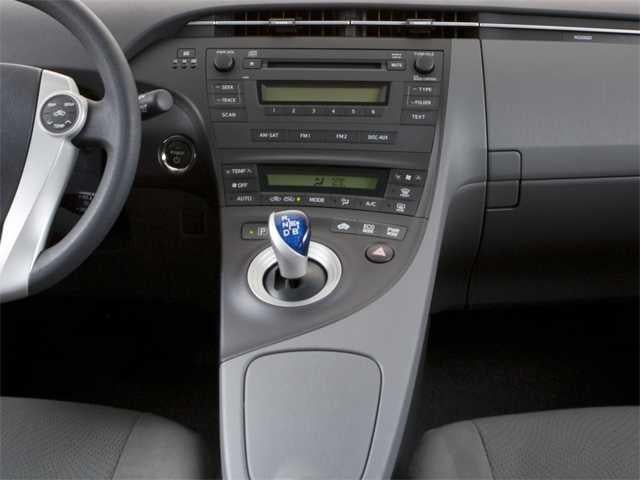 Thumbnail: 2010 Toyota Prius - 12