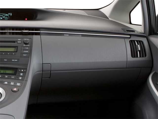 Thumbnail: 2010 Toyota Prius - 17