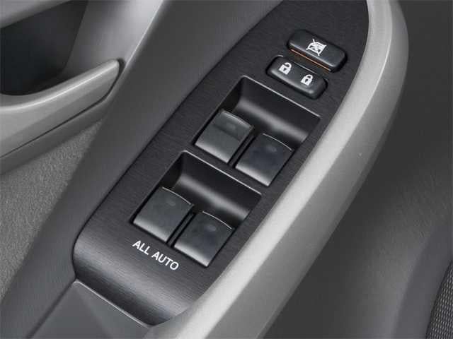 Thumbnail: 2010 Toyota Prius - 18