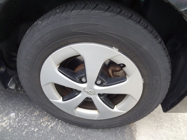 Thumbnail: 2012 Toyota Prius - 14