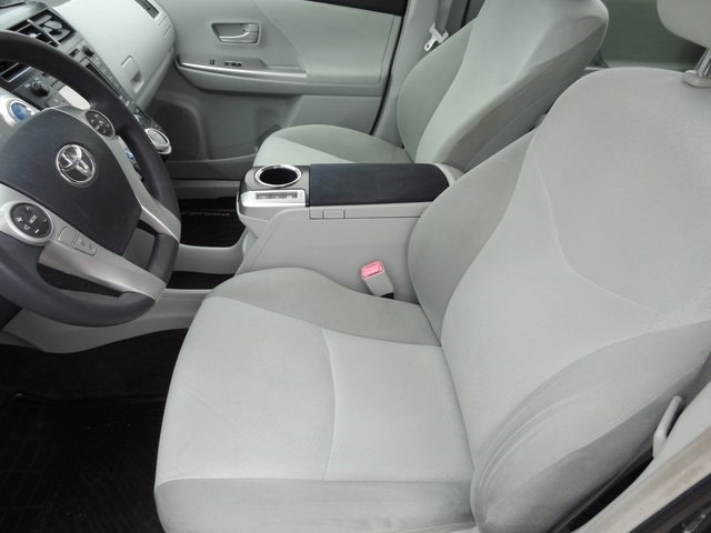 2012 Toyota Prius v Two 10