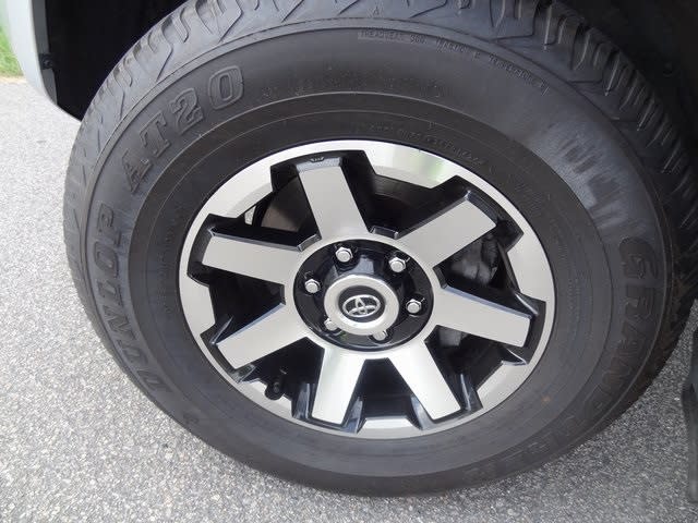 Thumbnail: 2024 Toyota 4Runner - 8