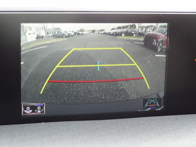 Thumbnail: 2021 Lexus UX - 29