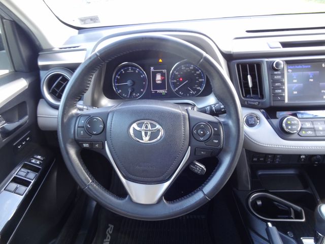 Thumbnail: 2018 Toyota RAV4 - 9