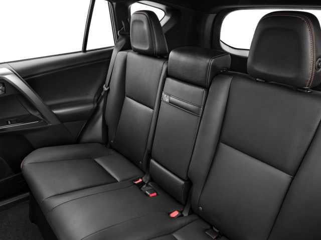 Thumbnail: 2018 Toyota RAV4 - 8