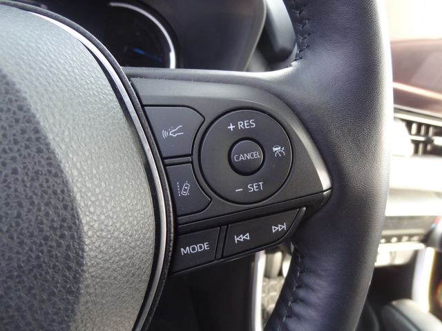 Thumbnail: 2023 Toyota RAV4 - 17