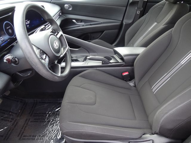 Thumbnail: 2024 Hyundai Elantra - 9
