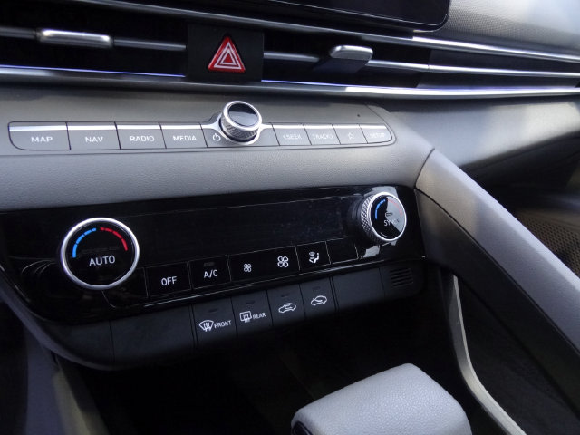 Thumbnail: 2024 Hyundai Elantra - 12