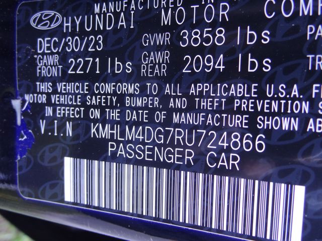 Thumbnail: 2024 Hyundai Elantra - 39