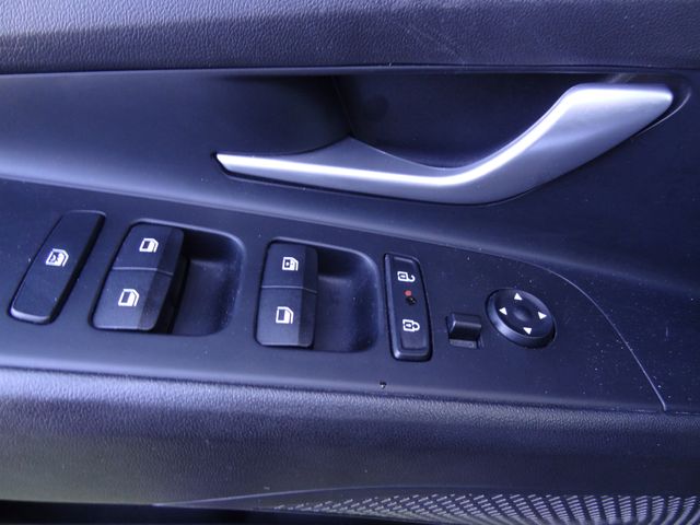 Thumbnail: 2024 Hyundai Elantra - 20