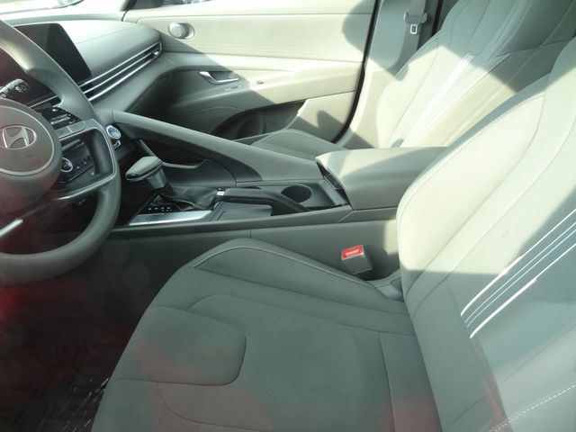 Thumbnail: 2024 Hyundai Elantra - 5