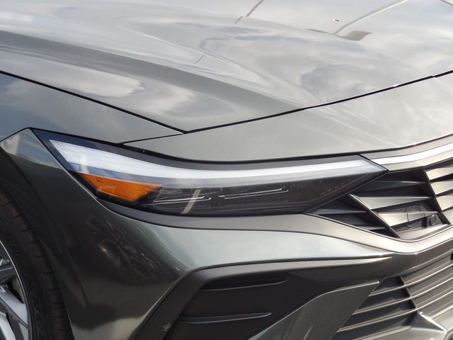 Thumbnail: 2024 Hyundai Elantra - 16
