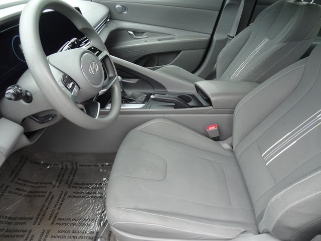 Thumbnail: 2024 Hyundai Elantra - 9
