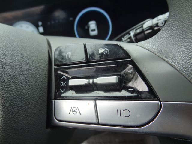 Thumbnail: 2024 Hyundai Elantra - 24