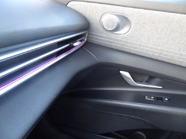 Thumbnail: 2024 Hyundai Elantra - 18