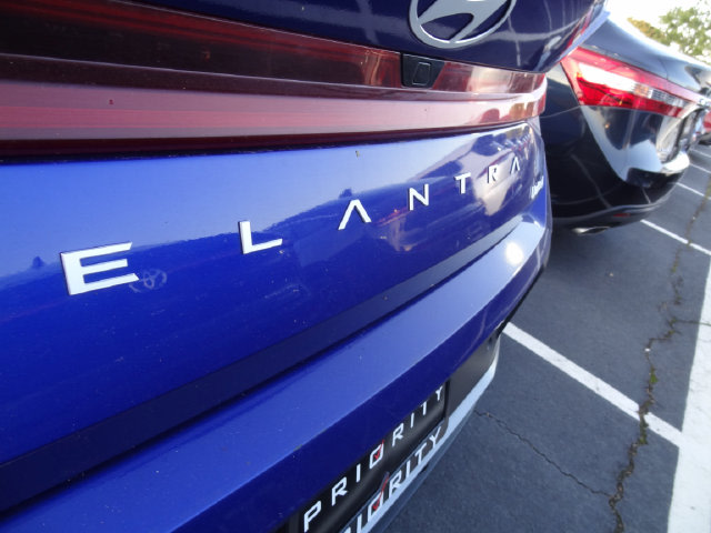 Thumbnail: 2024 Hyundai Elantra - 13