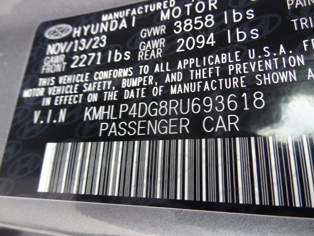 Thumbnail: 2024 Hyundai Elantra - 14