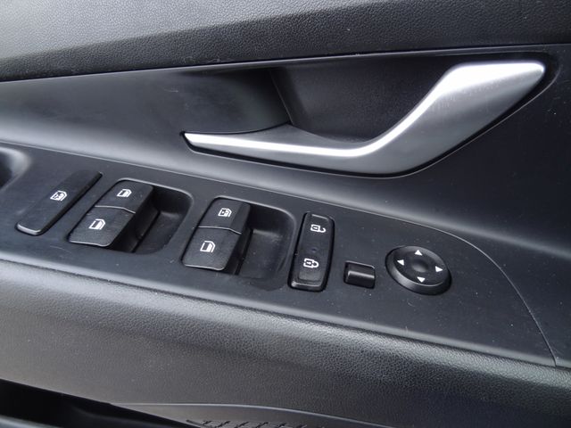 Thumbnail: 2023 Hyundai Elantra - 20