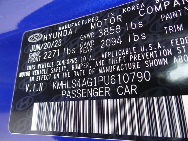 Thumbnail: 2023 Hyundai Elantra - 15