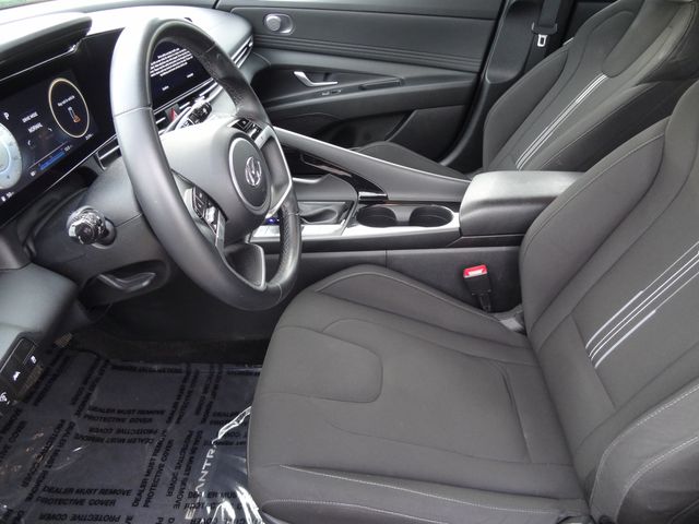 Thumbnail: 2023 Hyundai Elantra - 9