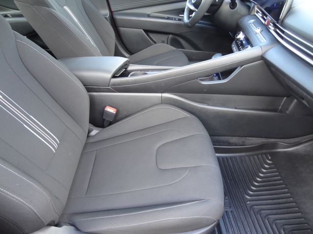 Thumbnail: 2024 Hyundai Elantra - 22