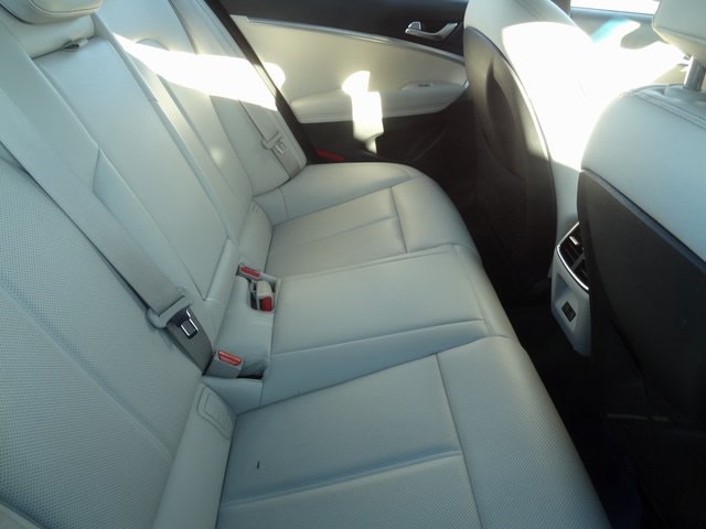 Thumbnail: 2024 Genesis G70 - 11