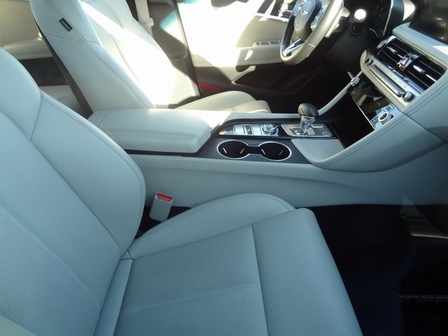 Thumbnail: 2024 Genesis G70 - 6