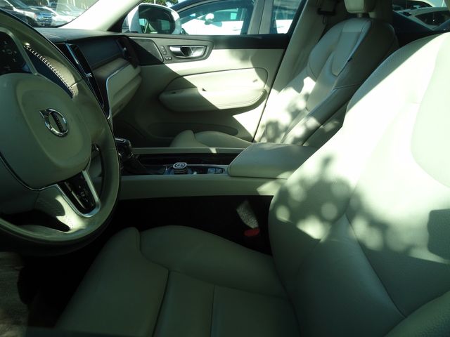 Thumbnail: 2019 Volvo XC60 - 8
