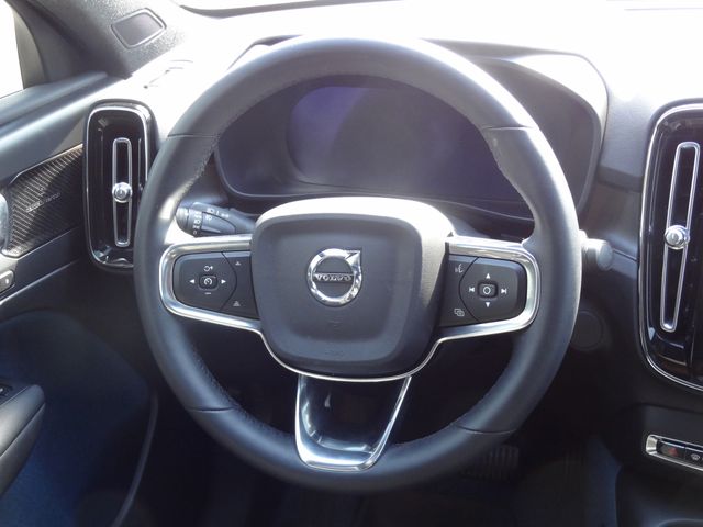 Thumbnail: 2023 Volvo C40 - 8