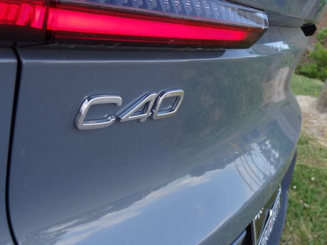 Thumbnail: 2023 Volvo C40 - 6