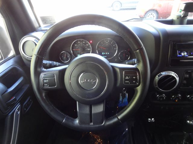 Thumbnail: 2015 Jeep Wrangler - 9
