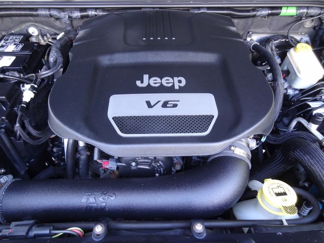 Thumbnail: 2015 Jeep Wrangler - 8