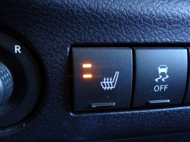 Thumbnail: 2016 Jeep Wrangler - 31