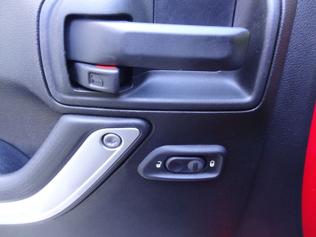 Thumbnail: 2016 Jeep Wrangler - 20