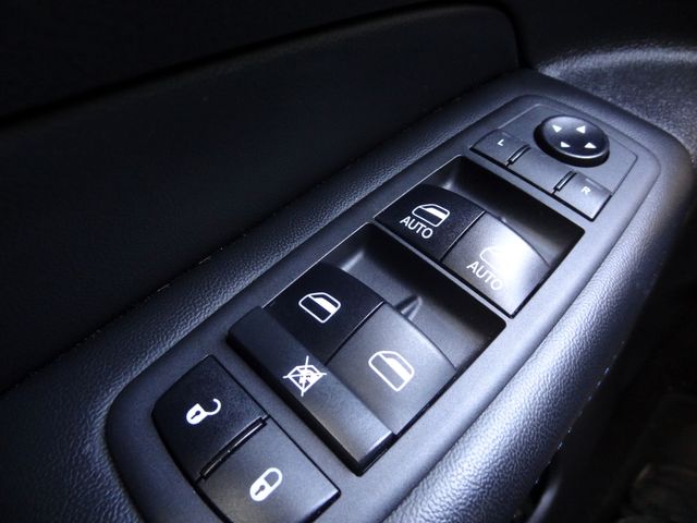 Thumbnail: 2019 Jeep Grand Cherokee - 19