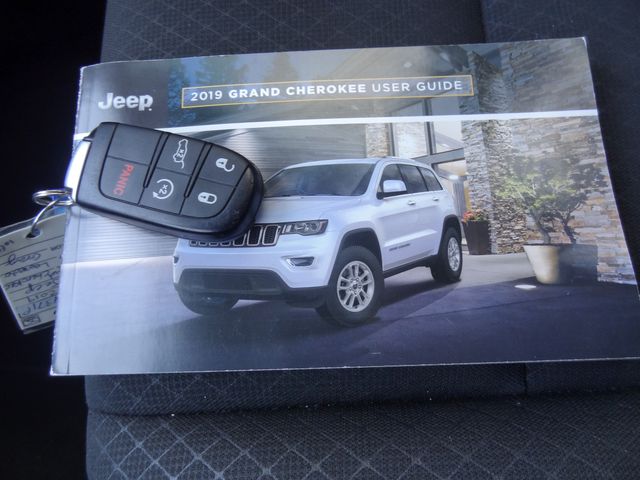 Thumbnail: 2019 Jeep Grand Cherokee - 32