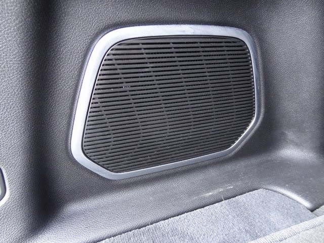 Thumbnail: 2023 Jeep Grand Cherokee L - 22