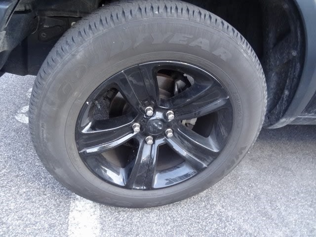 Thumbnail: 2024 RAM 1500 - 17