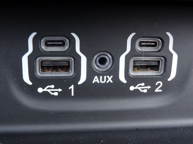 Thumbnail: 2021 RAM 1500 - 32
