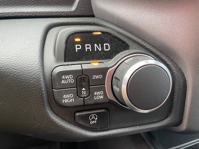 2025 RAM 1500 Big Horn 24