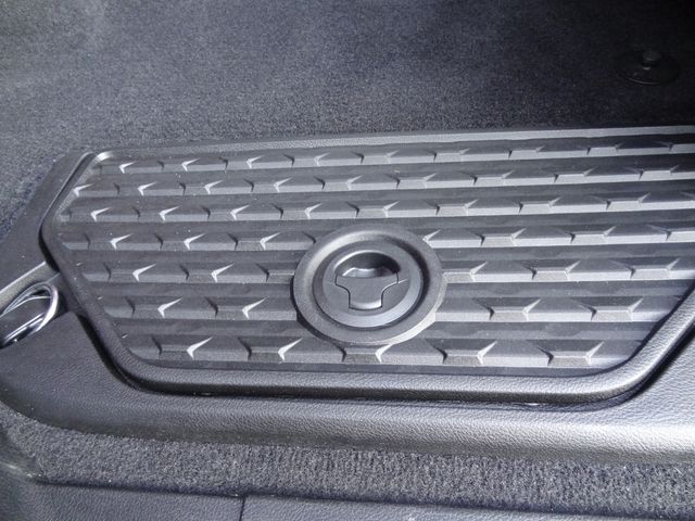 Thumbnail: 2025 RAM 1500 - 21